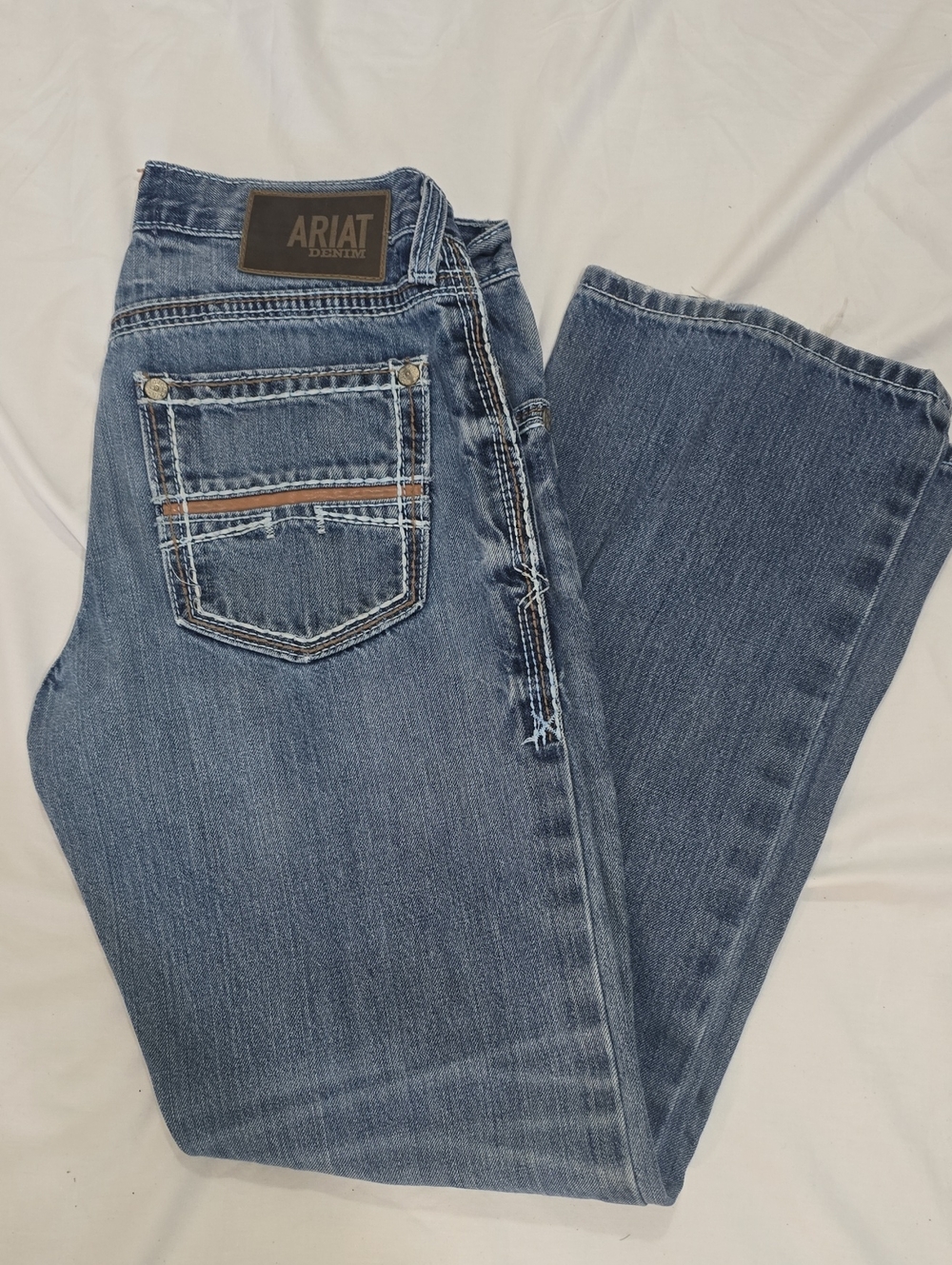 Ariat Men's Medium Blue Bootcut Jeans with Leather Patch